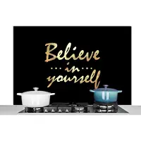 KitchenYeah Spatscherm keuken 120x80 cm - Kookplaat achterwand Quote - Zelfvertrouwen - Goud - Muurbeschermer - Spatwand fornuis - Hoogwaardig aluminium