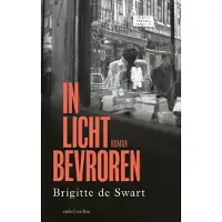 Ambo/Anthos Uitgevers In licht bevroren (Paperback)