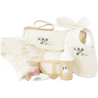 Le Toy Van Verzorgingsset voor Poppen - - Afmeting van de fles: 4,5x4,5x10 cm - Leeftijd: 2+ - Materiaal: katoen, hout