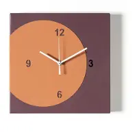Arti Wandklok Modern Design