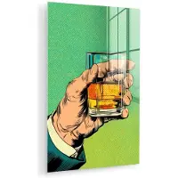 MuchoWow Glasschilderij 120x180 cm - Schilderij acrylglas - Whisky - Glas - Hand - Groen - Foto op glas - Muurdecoratie woonkamer - Wanddecoratie slaapkamer - Schilderijen