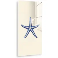 MuchoWow Glasschilderij 60x120 cm - Schilderij acrylglas - Blauwe zeester - Minimalistisch - Beige - Foto op glas - Muurdecoratie woonkamer - Wanddecoratie slaapkamer - Schilderijen
