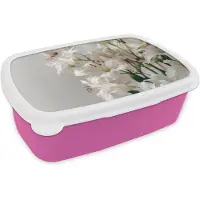 MuchoWow Broodtrommel Roze - Lunchbox Lelies - Boekte - Wit - Meeldraden - Brooddoos 18x12x6 cm - Brood lunch box - Broodtrommels voor kinderen en volwassenen