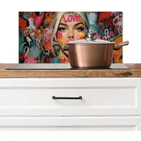 KitchenYeah Spatscherm keuken 70x30 cm - Kookplaat achterwand Vrouw - Kauwgom - Graffiti - Love - Muurbeschermer - Spatwand fornuis - Hoogwaardig aluminium