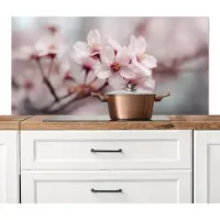 KitchenYeah Spatscherm keuken 120x60 cm - Kookplaat achterwand Bloesems - Meeldraden - Geel - Wazig - Muurbeschermer - Spatwand fornuis - Hoogwaardig aluminium