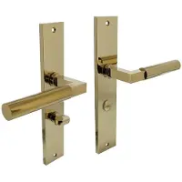 Intersteel Deurkruk Bau-Stil op schild met toilet-/badkamersluiting 63/8 mm - PVD messing