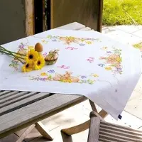 Vervaco - Tafelkleed kit - Knuffelende konijntjes - PN-0021708 - Borduren - Borduurpakket - Borduurpakket volwassenen - Borduurpakket kind