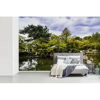 MuchoWow Behang - Fotobehang Vijverlandschap in Japanse Gion bij Kyoto - Breedte 450 cm x hoogte 300 cm