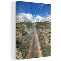 MuchoWow Canvas schilderij 120x160 cm - Wanddecoratie Hangbrug bij de Copper Canyon van Mexico - Muurdecoratie woonkamer - Slaapkamer decoratie - Kamer accessoires - Schilderijen