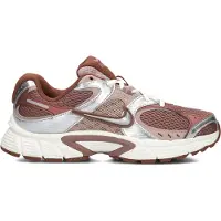 Nike V5 RNR damesschoenen met accenten met reflecterend design - Paars | Maat 42.5