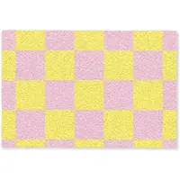 MuchoWow Deurmat 60x40 cm - Droogloopmat Schaakbord patroon - Geel - Roze - Blokjes - Mat voor binnen - Schoonloopmat - Deurmatten met print - Inloopmat
