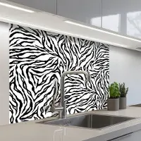 KitchenYeah Keuken achterwand 100x80 cm - Spatscherm zelfklevend Tijgerprint - Zwart - Wit - Dieren - Patronen - Muurbeschermer - Spatwand fornuis