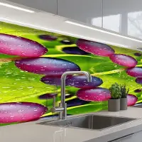 KitchenYeah Keuken achterwand 200x80 cm - Spatscherm zelfklevend Bessen - Paars - Groen - Dauw - Muurbeschermer - Spatwand fornuis