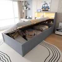 SINGULARITY -Slaapbank 90x200- met stopcontacten en diverse opbergvakken- met lichtbalk- hydraulisch bed- massief houten bed- eenpersoonsbed- multifunctioneel houten bed- grijs.- Zonder matras