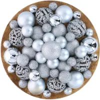 Giftsome Zilveren Kerstballen Set - 101 Kunststof Kerstballen - Incl. Zilveren Piek - Kerst Decoratie - 3/4/6 cm