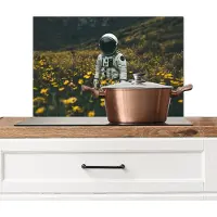 KitchenYeah Spatscherm keuken 70x50 cm - Kookplaat achterwand Astronaut - Bloemen - Veld - Geel - Muurbeschermer - Spatwand fornuis - Hoogwaardig aluminium