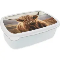 MuchoWow Broodtrommel Wit - Lunchbox Schotse hooglander - Landschap - Dier - Brooddoos 18x12x6 cm - Brood lunch box - Broodtrommels voor kinderen en volwassenen