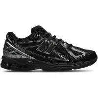 New Balance 1906R Sneakers Heren - Zwart - Maat 42 - Mesh/Synthetisch