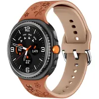 Strap-it Bloemvormig Siliconen Horlogebandje – Comfortabel, stijlvol & flexibel geschikt voor Samsung Galaxy Watch 9 (40/44mm) / Watch 8 (40/44mm) / 8 Classic (46mm) – Bruin & Beige