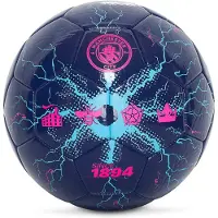 Manchester City thunder voetbal away