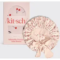 Raw Organic Oversized Satin Bonnet - Verstelbare Satijnen Slaapmuts - Cherry Print - Anti-Frizz & Bescherming Tegen Haarbreuk