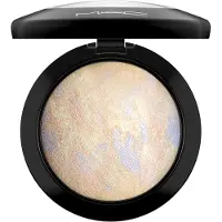 MAC Mineralize Skinfinish Highlighter