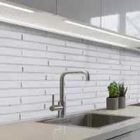 KitchenYeah Keuken achterwand 150x60 cm - Spatscherm zelfklevend Bakstenen - Geverfd - Wit - Minimalistisch - Muurbeschermer - Spatwand fornuis
