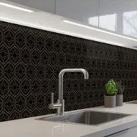 KitchenYeah Keuken achterwand 500x80 cm - Spatscherm zelfklevend Zwart - Goud - Bloemenkern - Muurbeschermer - Spatwand fornuis