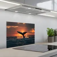 KitchenYeah Spatscherm 60x45 cm - Zelfklevende achterwand Walvis staart - Water - Zonsondergang - Keuken muurbeschermer - Spatwand fornuis