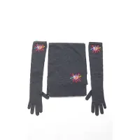 Dolce&Gabbana Women 'DG Loves London' Scarf, Gloves and Beanie Set