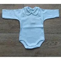Babidu Romper/Body | Lichtblauw | Lange mouw | Gehaakt Randje langs kraag | 1190| 6 maand| maat 68