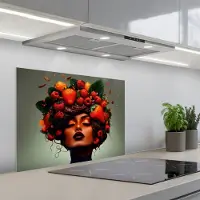 KitchenYeah Spatscherm 70x55 cm - Zelfklevende achterwand Vrouw - Chocolade - Frambozen - Aardbeien - Koekjes - Keuken muurbeschermer - Spatwand fornuis