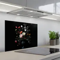 KitchenYeah Spatscherm 70x50 cm - Zelfklevende achterwand Bloemstuk - Vaas - Zwart - Keuken muurbeschermer - Spatwand fornuis