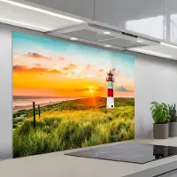 KitchenYeah Spatscherm 100x75 cm - Zelfklevende achterwand Vuurtoren - Natuur - Zon - Landschap - Gras - Strand - Zee - Keuken muurbeschermer - Spatwand fornuis