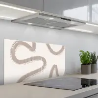 KitchenYeah Spatscherm 80x40 cm - Zelfklevende achterwand Moderne kunst - Beige - Abstract - Keuken muurbeschermer - Spatwand fornuis