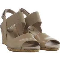 Clarks Lafley Lily Dames Beige Wedges