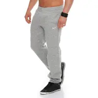 Nike Heren Club Swoosh Cuff Joggingbroek in grijs