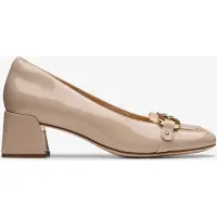 Clarks Nyta45 Court Sand Patent Schoenen
