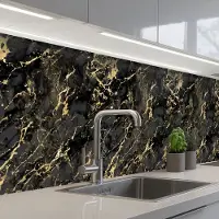 KitchenYeah Keuken achterwand 250x60 cm - Spatscherm zelfklevend Marmer - Zwart - Goudstructuur - Muurbeschermer - Spatwand fornuis