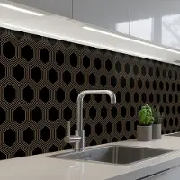 KitchenYeah Keuken achterwand 250x60 cm - Spatscherm zelfklevend Parallel - Goud - Zwart - Bijenraatmotief - Muurbeschermer - Spatwand fornuis