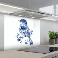 KitchenYeah Spatscherm 90x70 cm - Zelfklevende achterwand Vogel - Delfts blauw - Illustratie - Bloemen - Keuken muurbeschermer - Spatwand fornuis