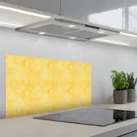 KitchenYeah Spatscherm 90x45 cm - Zelfklevende achterwand Frans - Citroen - Strepen - Wit - Geel - Keuken muurbeschermer - Spatwand fornuis