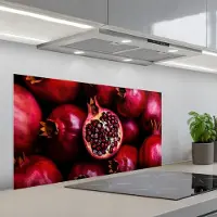 KitchenYeah Spatscherm 100x50 cm - Zelfklevende achterwand Granaatappel - Rood - Fruit - Keuken muurbeschermer - Spatwand fornuis
