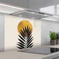 KitchenYeah Spatscherm 80x60 cm - Zelfklevende achterwand Zwart palmblad - Gouden cirkel - Beige achtergrond - Keuken muurbeschermer - Spatwand fornuis