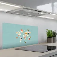 KitchenYeah Spatscherm 90x45 cm - Zelfklevende achterwand Wereldkaart - Vlinders - Dromerig - Keuken muurbeschermer - Spatwand fornuis