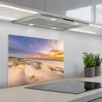KitchenYeah Spatscherm 70x55 cm - Zelfklevende achterwand Duinen - Strand - Zonsondergang - Natuur - Zomer - Keuken muurbeschermer - Spatwand fornuis