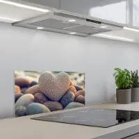 KitchenYeah Spatscherm 60x30 cm - Zelfklevende achterwand Hart - Stenen - Natuur - Keien - Zen - Kiezelstenen - Keuken muurbeschermer - Spatwand fornuis