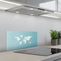 KitchenYeah Spatscherm 70x30 cm - Zelfklevende achterwand Wereldkaart - Minimalistisch - Blauw - Crème - Keuken muurbeschermer - Spatwand fornuis