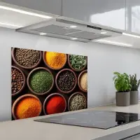 KitchenYeah Spatscherm 70x55 cm - Zelfklevende achterwand Bakjes - Hout - Kruiden - Kleurrijk - Keuken muurbeschermer - Spatwand fornuis