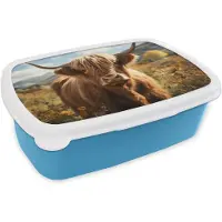 MuchoWow Broodtrommel Blauw - Lunchbox Schotse hooglander - Bloemen - Hoorns - Wolken - Brooddoos 18x12x6 cm - Brood lunch box - Broodtrommels voor kinderen en volwassenen
